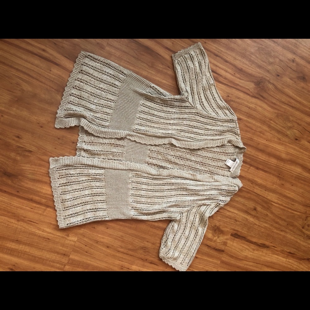 Short sleeve cardigan